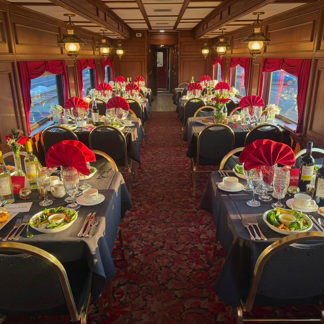 Chicago Day Lunch Train 1